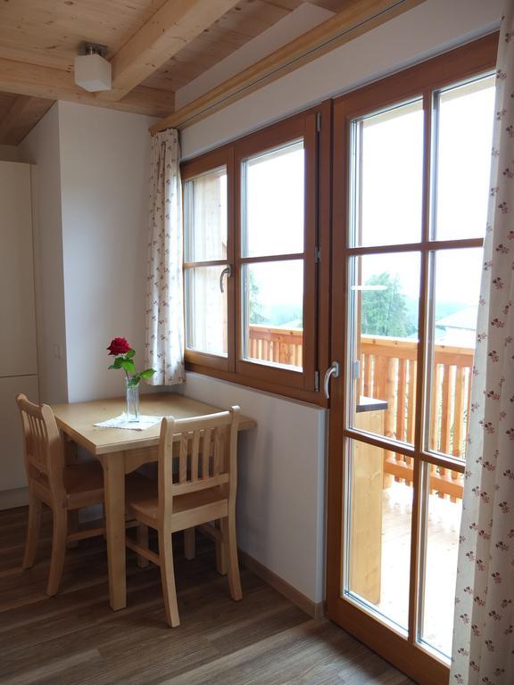 Haus Schlernblick Apartman Nova Ponente Szoba fotó